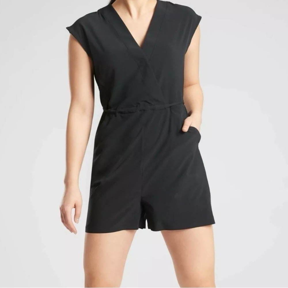Athleta‎ Marlow Romper XS Black Summer Lightweight Travel EUC
